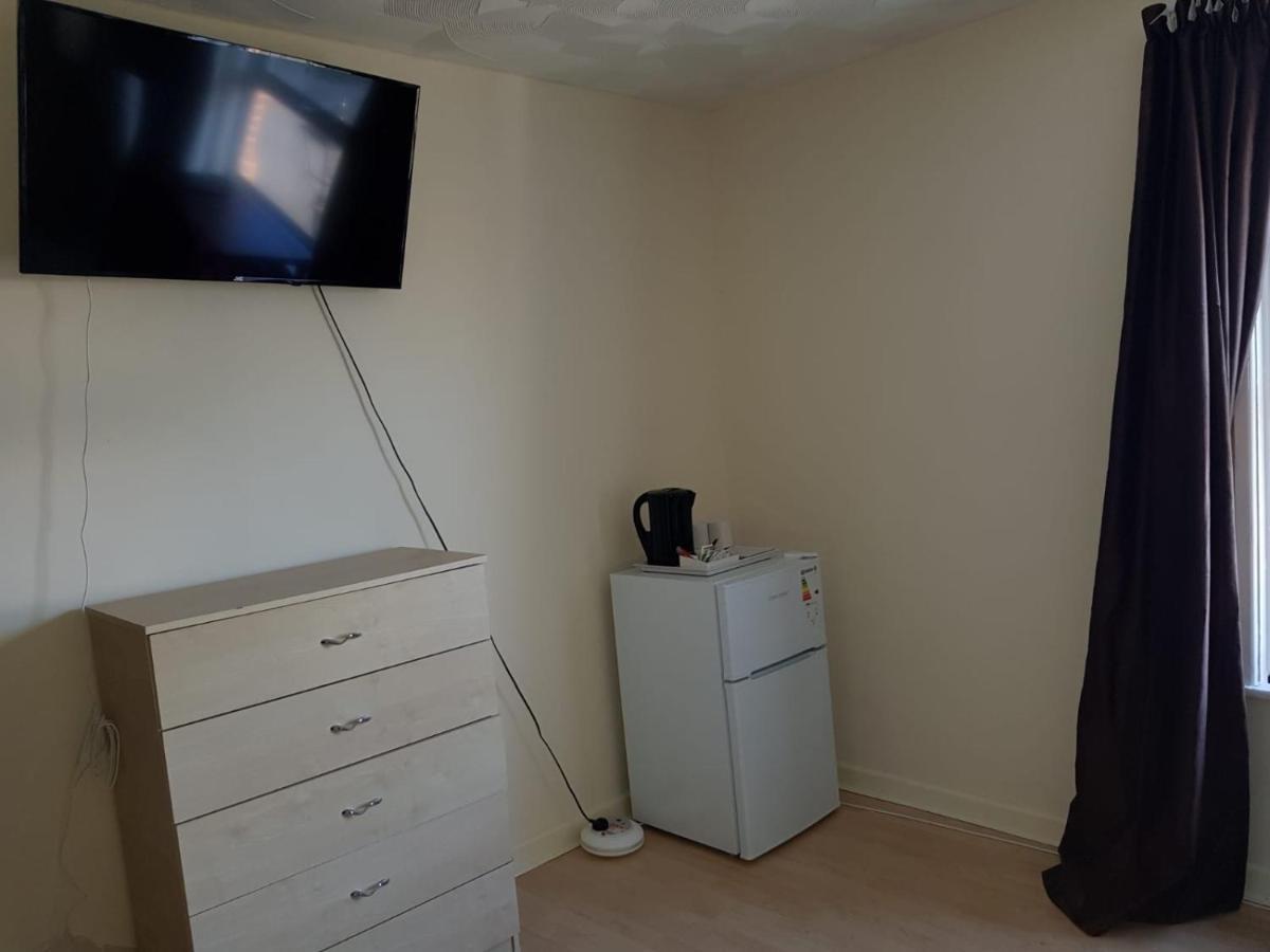 Blackberry Rooms Self-Catering Саутхамптън Екстериор снимка