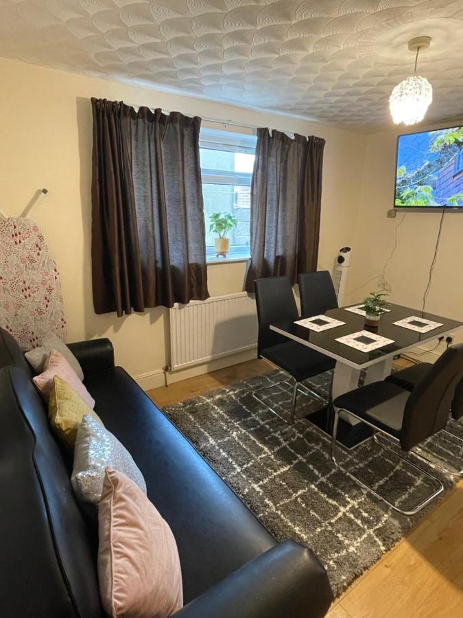 Blackberry Rooms Self-Catering Саутхамптън Екстериор снимка