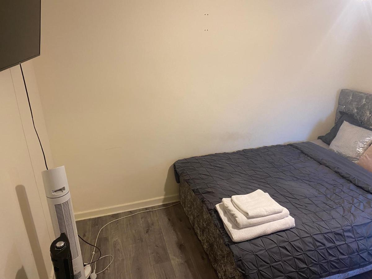Blackberry Rooms Self-Catering Саутхамптън Екстериор снимка